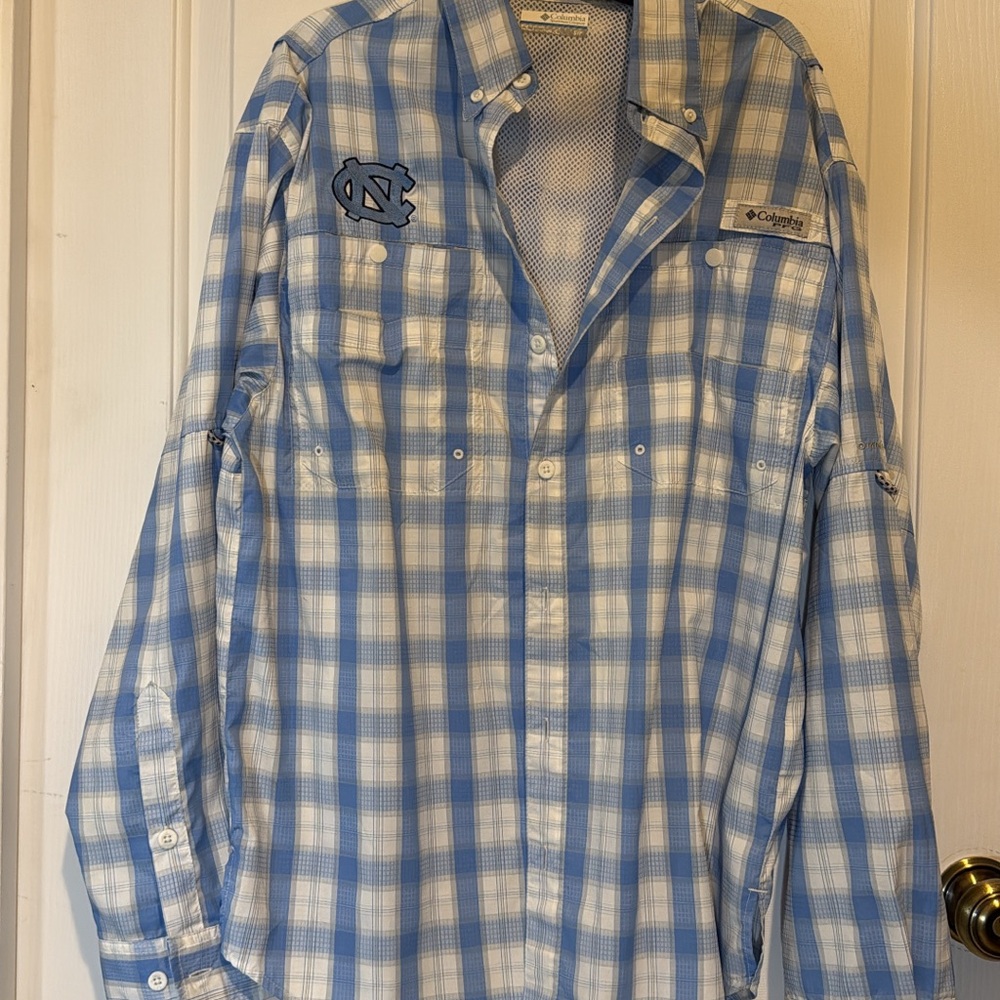 Columbia Blue and White Casual Button Down Shirt